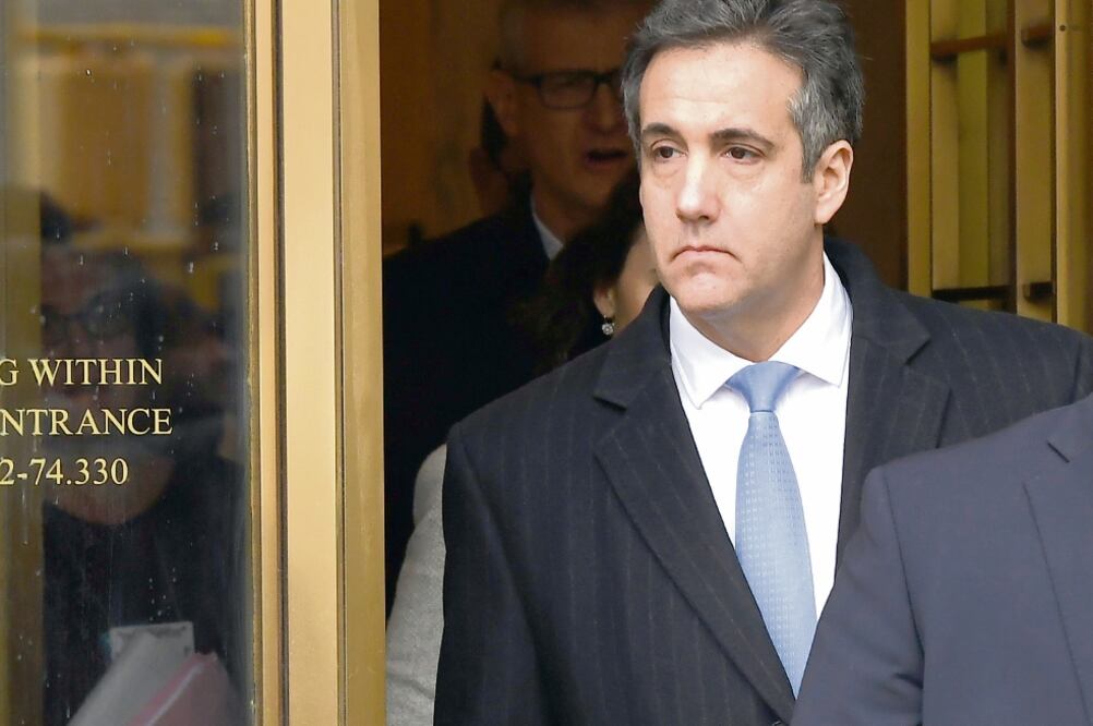Michael Cohen, ex abogado de Donald Trump, al salir de la Corte Federal en Nueva York, en una imagen del pasado 12 de diciembre. (ARCHIVO. AFP)