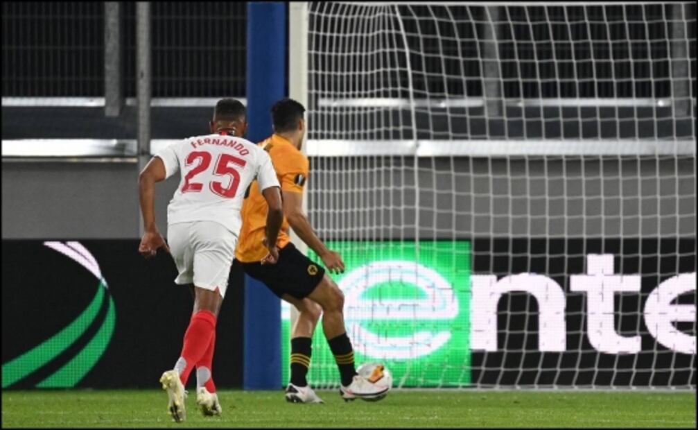 ¿Cuántos penaltis ha fallado Raúl Jiménez en su carrera?