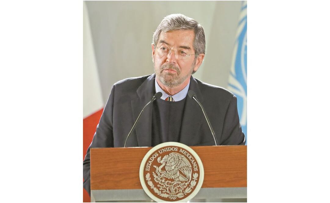 De la Fuente dice que se cubrirá a 90% del país con la vacuna. ARCHIVO EL UNIVERSAL