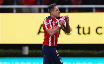 Chicharito Hernández vuelve a anotar con Chivas y corta racha de ocho meses sin hacerlo en Liga MX