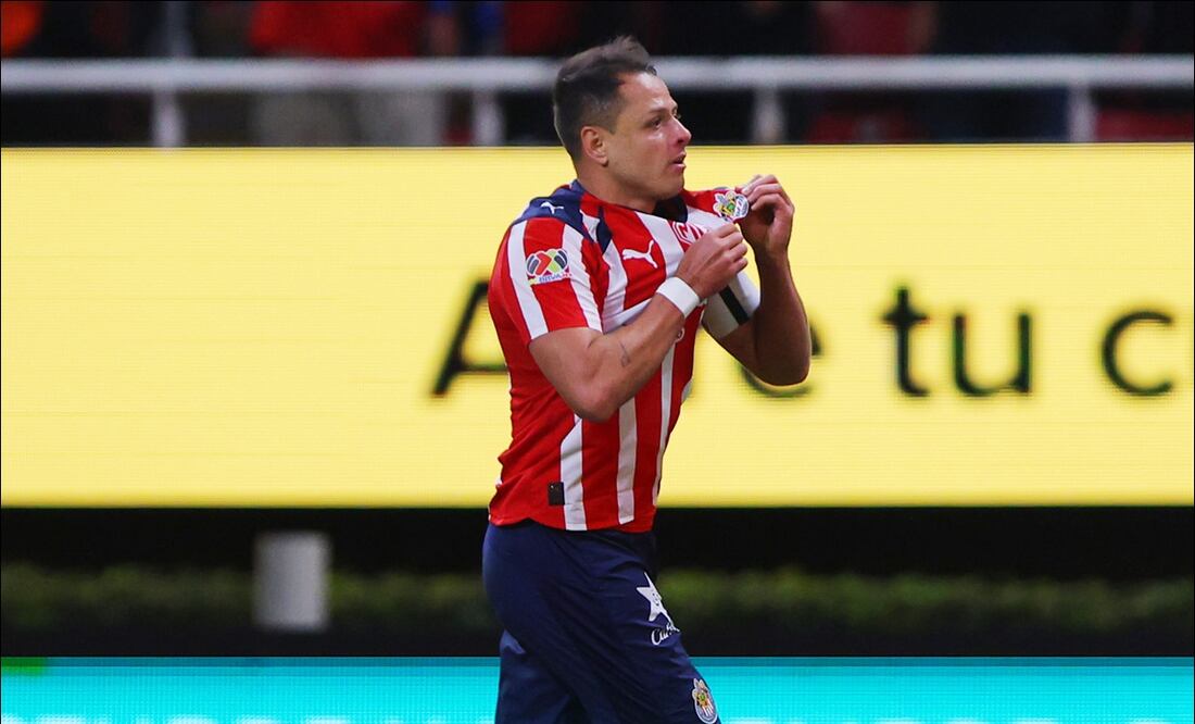 Chicharito Hernández volvió a marcar con Chivas y rompió racha de ocho meses sin hacerlo en Liga MX / FOTO: Imago7