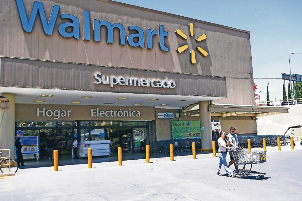 En 2015 la empresa de supermercados reportó en la Bolsa Mexicana de Valores ingresos por 489 mil 367 millones de pesos (ARCHIVO EL UNIVERSAL)
