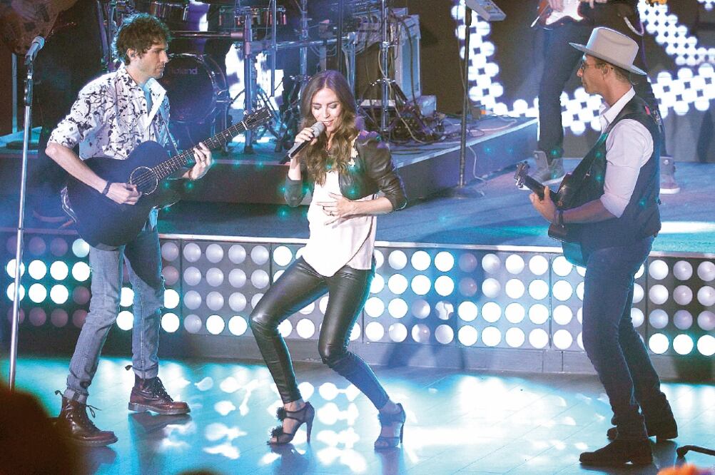 Los artistas acudieron este miércoles a los ensayos de un programa en las instalaciones de Televisa San Ángel (AGUSTÍN SALINAS. EL UNIVERSAL)