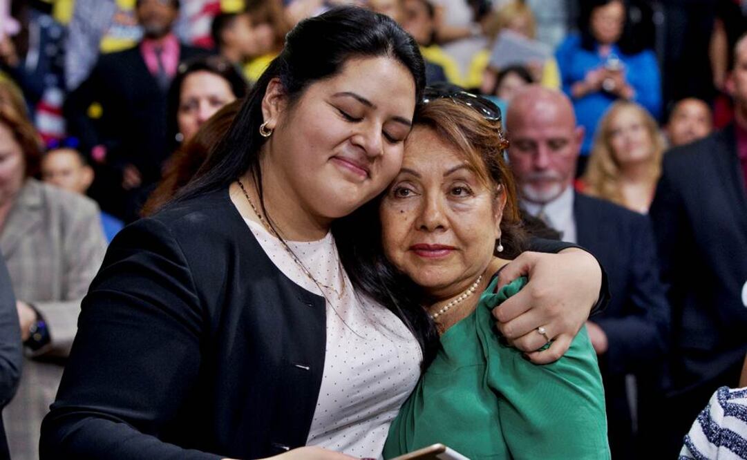 Nacida en Perú, la familia trajo a Praeli a los 10 años a Estados Unidos. En el 2012 obtuvo la residencia permanente a través del matrimonio (Foto: AP/Archivo)