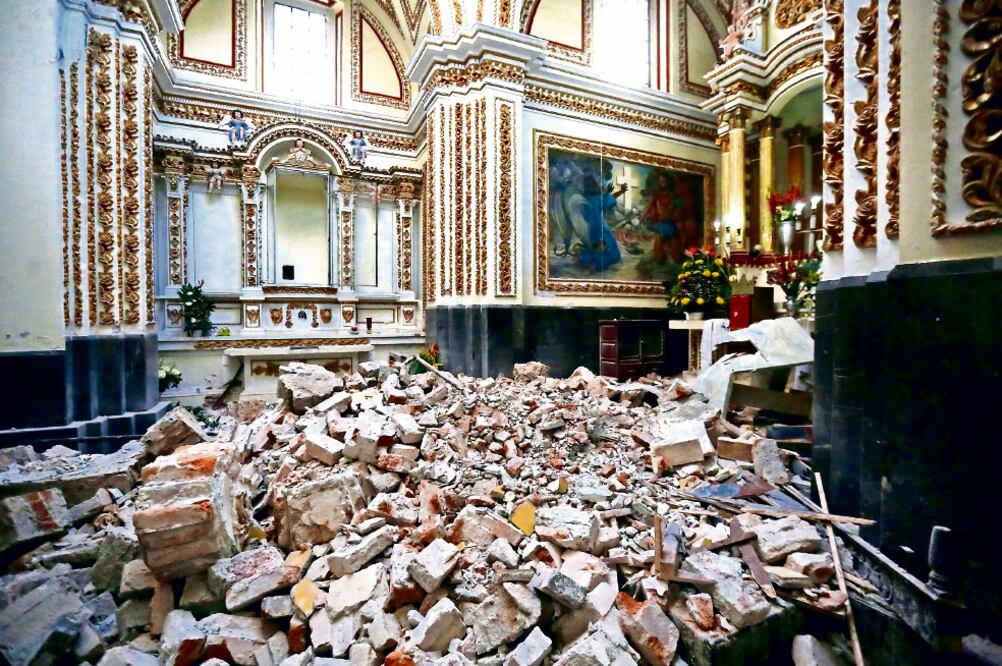 En algunos recintos, como el templo de Tepontla, en Cholula, Puebla, se perdieron esculturas y murales quedaron a la intemperie. Foto: ARCHIVO EL UNIVERSAL