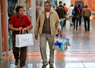 Te damos 6 consejos para dar el mejor regalo de Navidad sin afectar tu bolsillo