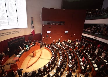 Senadores rinden protesta en sesión constitutiva de la Cámara alta