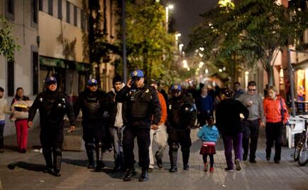  Choca contra poste y lesiona a dos en el Centro