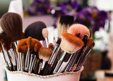 5 reglas básicas para lavar tus brochas de maquillaje
