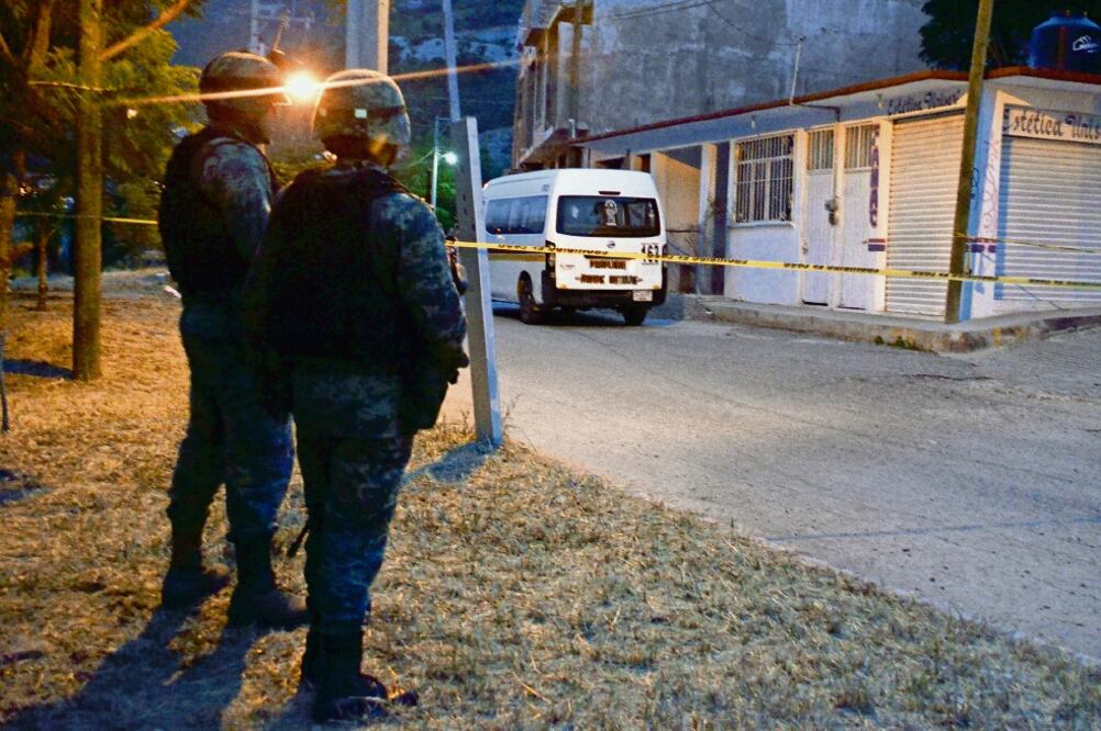 El martes fallecieron cuatro personas por un asalto en la carretera Chilpancingo-Tixtla, dos normalistas, un hombre que trabajaba como chofer en la ruta Ampliación Reforma y un maestro (JOSÉ I. HERNÁNDEZ. CUARTOSCURO)