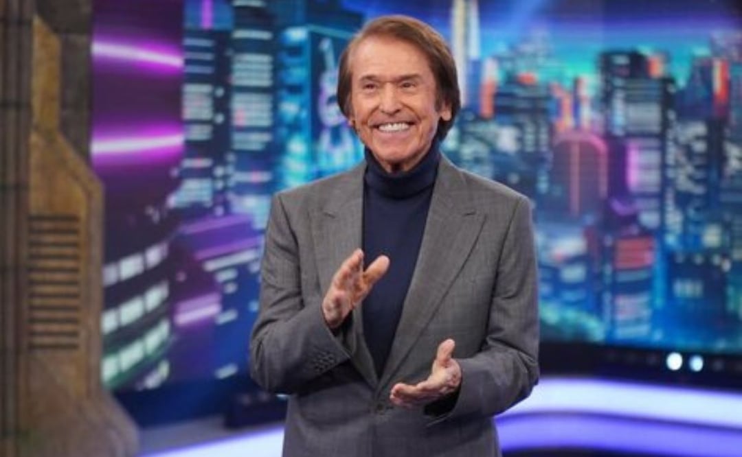 Raphael en su última aparición en televisión antes del incidente que lo llevó al hospital en diciembre de 2024. Fuente: Freepik.