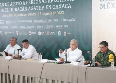 AMLO ordena entrega de apoyos y electrodomésticos a damnificados de "Agatha" desde el lunes