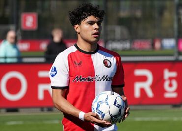 VIDEO: Stephano Carrillo anotó un golazo con el Feyenoord; es su segundo gol en Europa