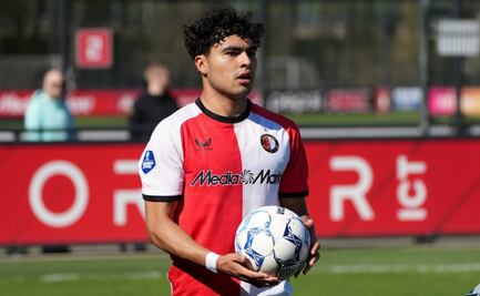 VIDEO: Stephano Carrillo anotó un golazo con el Feyenoord; es su segundo gol en Europa