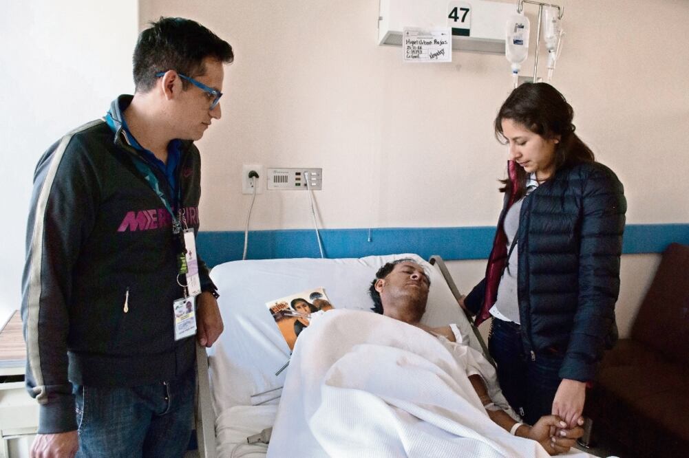 Hasta ayer, 36 personas continuaban hospitalizadas en el Estado de México y en capital del país. Cuatro se reportan graves. (JOSÉ ANTONIO TORRES. EL UNIVERSAL)