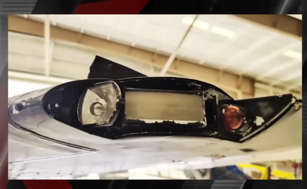 Avión que trasladó a "El Mayo" a EU. Foto: cortesía Pie de Nota