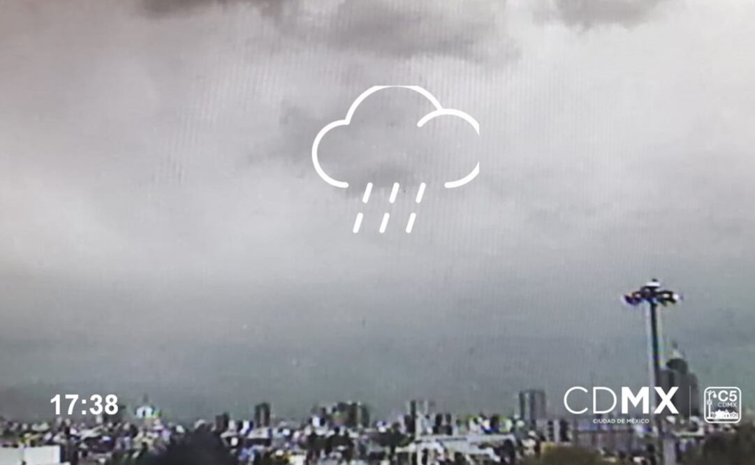 El C5 exhortó a los automovilistas a conducir con precaución para prevenir accidentes. Foto: Twitter @C5_CDMX