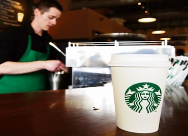 Starbucks prevé incluir bebidas alcohólicas a su menú