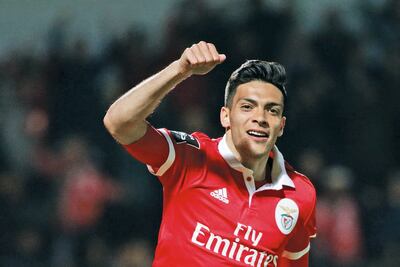 Raúl saldrá del Benfica; su futuro dependerá de Rusia