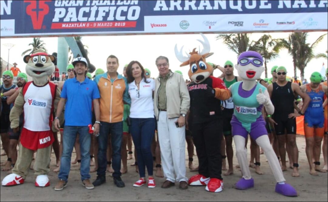 Izquierda (Azul) José Antonio Toledo Pinto/ Foto: Especial