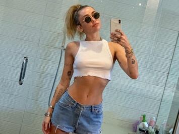 Miley Cyrus comparte los mejores disfraces de sus fanáticos 