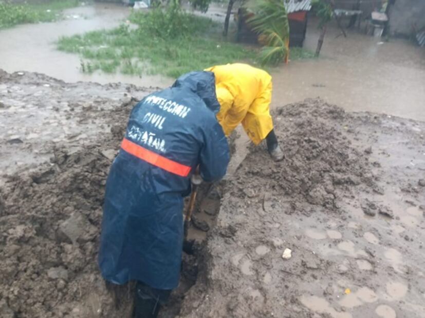 Intensas lluvias dejan severas inundaciones en Tabasco
