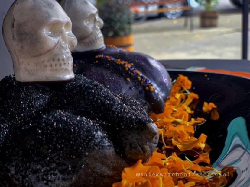 El Pan de Muerto Nahuala está hecho con carbón ¿se te antoja?