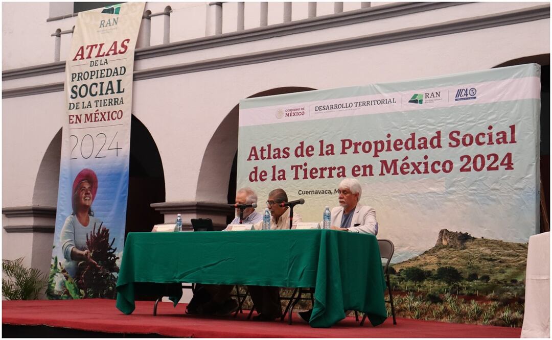 Exdirector del RAN presenta "Atlas de la propiedad social de la tierra en México" en Morelos (03/10/2024). Foto: Especial