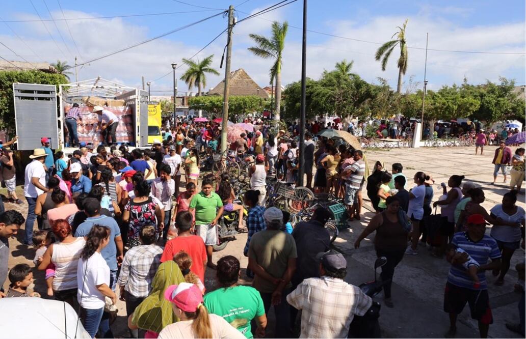 Ordaz Coppel dijo que la acción prioritaria, es abastecer de suministros a la población más afectada por la fuerza del fenómeno natural. Foto: Especial