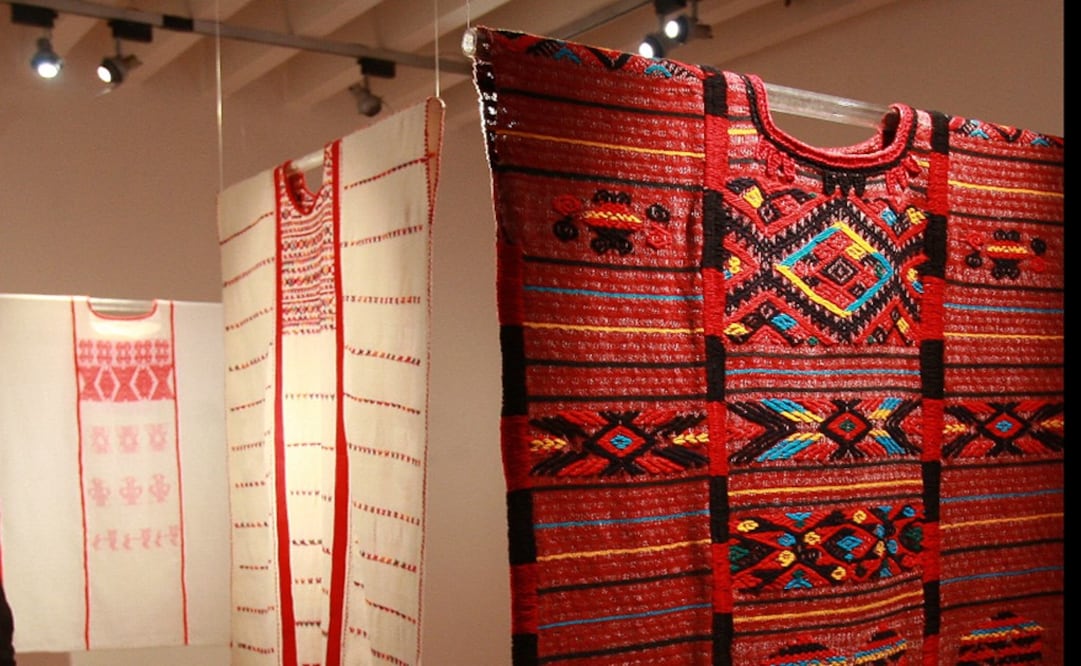 Huipiles – Photo: Alex Cruz/ EFE