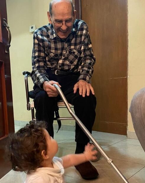 Rafael, el abuelito de Fernanda Castillo. Foto: Instagram oficial.