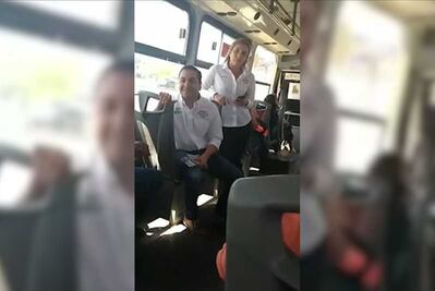 Mujer increpa a candidato a diputado federal del PRI en Sonora al subir a transporte público