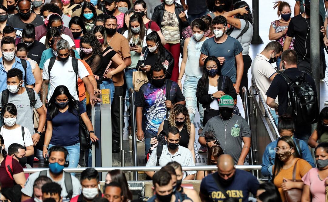 Brasil y Canadá hallaron en sus muestras de laboratorio la variante de Sudáfrica. Foto: EFE