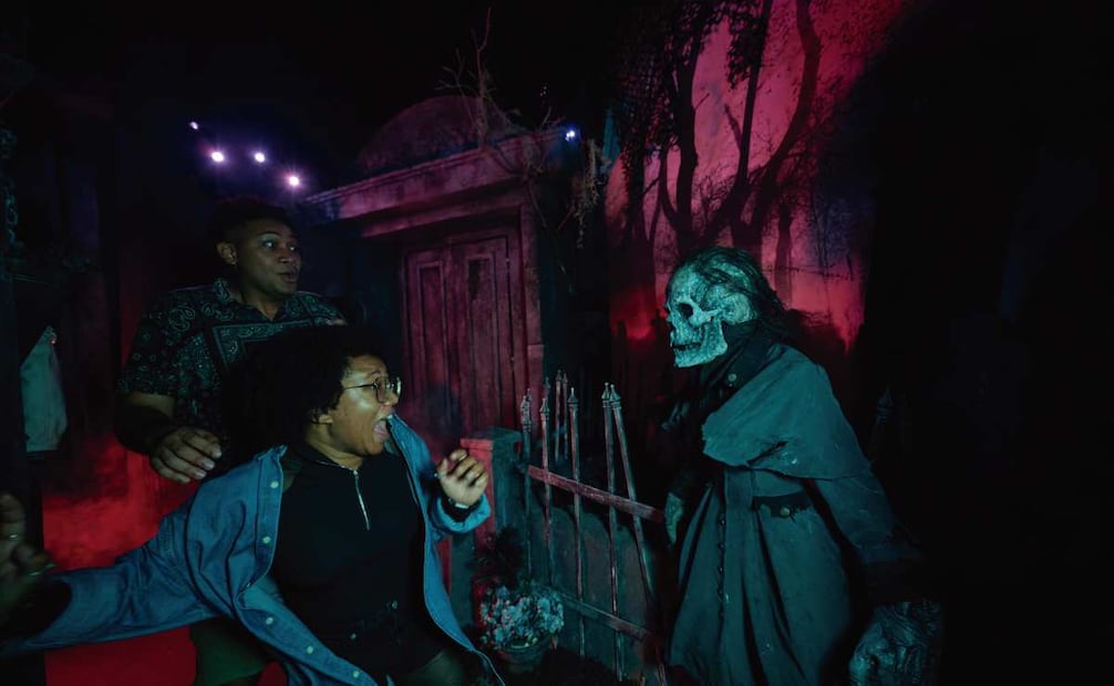 Los fans se encontrarán con terroríficos seres en las 10 casas con temáticas de cine, series y famosos.