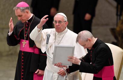 El papa Francisco invoca la paz ante el terrorismo