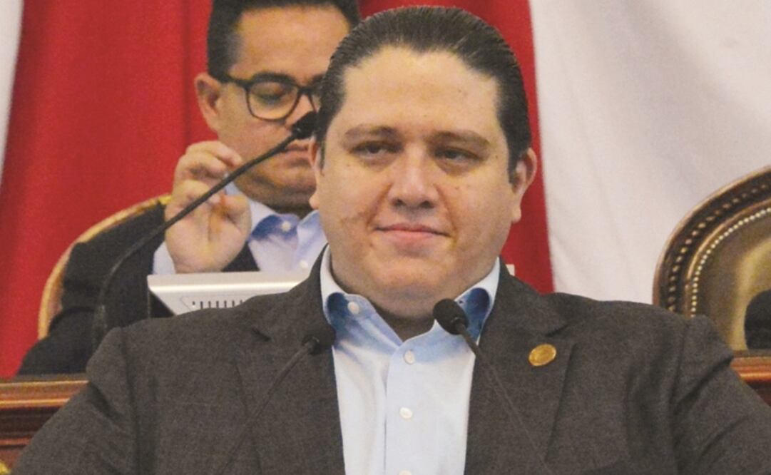 Reco mendación. El diputado local Luis Alberto Mendoza Acevedo exhorta a los virtuales acreedores de propiedades constatar que éstas estén inscritas ante el Registro Pblico. (ARCHIVO EL UNIVERSAL)