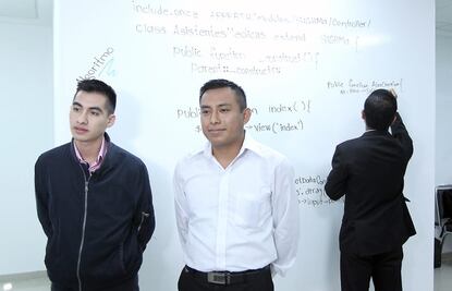 Jóvenes chiapanecos crean sistema para agilizar procesos en el IMSS