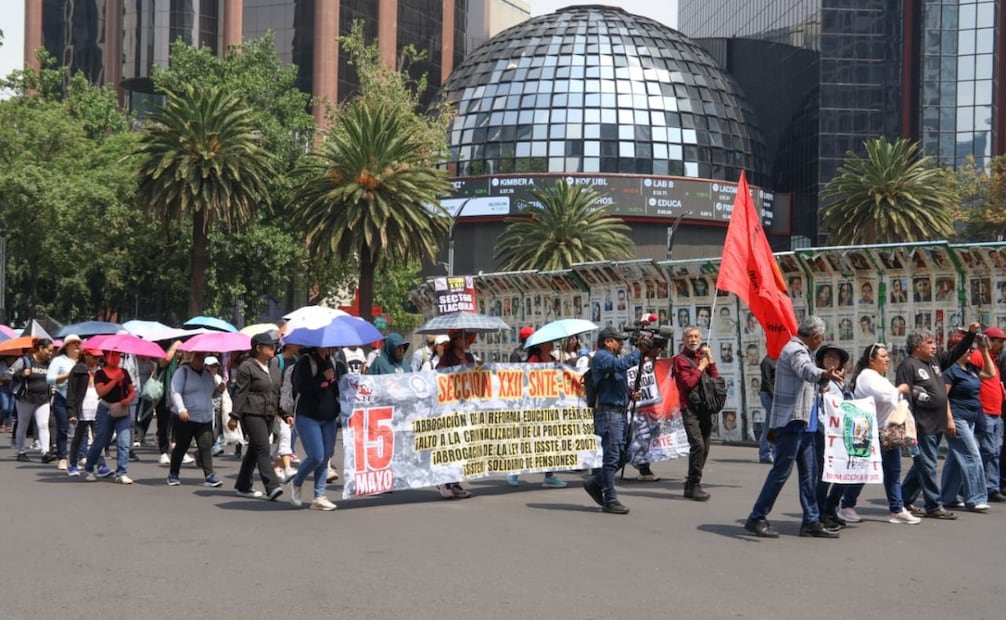Da comienzo la marcha de los maestros de la sección 22 de la CNTE. Foto: Karla Guerrero / EL UNIVERSAL