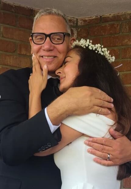 Andrea García y Larry Robison, reicén casados.
Foto: Instagram, vía @larryrobinson