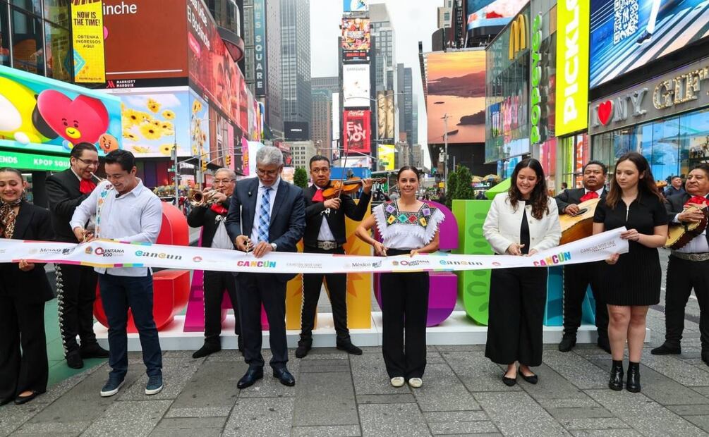 Llevan a Nueva York letras de la marca Cancún (05/05/2025). Foto: Especial