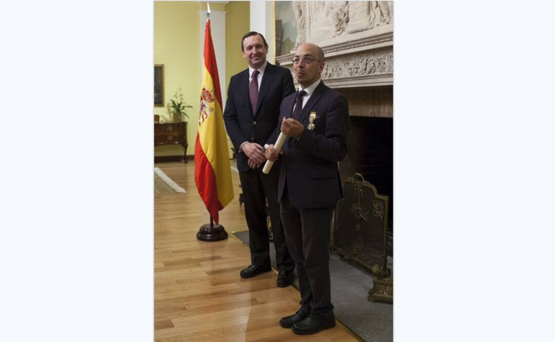 España condecora a Jorge Volpi