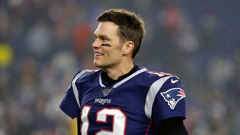 Los 49ers buscarían a Tom Brady para firmarlo en la agencia libre