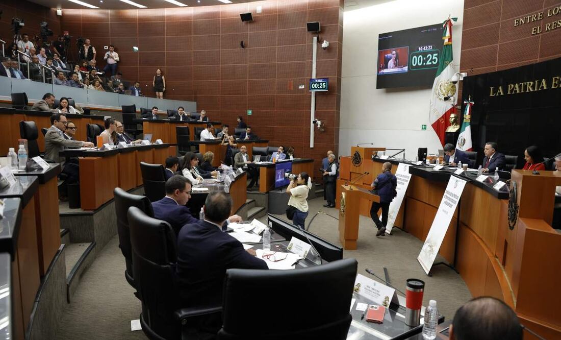 Primer conversatorio sobre análisis de las Políticas de Telecomunicaciones y Radiodifusión en el Senado de la República. Foto: Diego Simón Sánchez/ EL UNIVERSAL