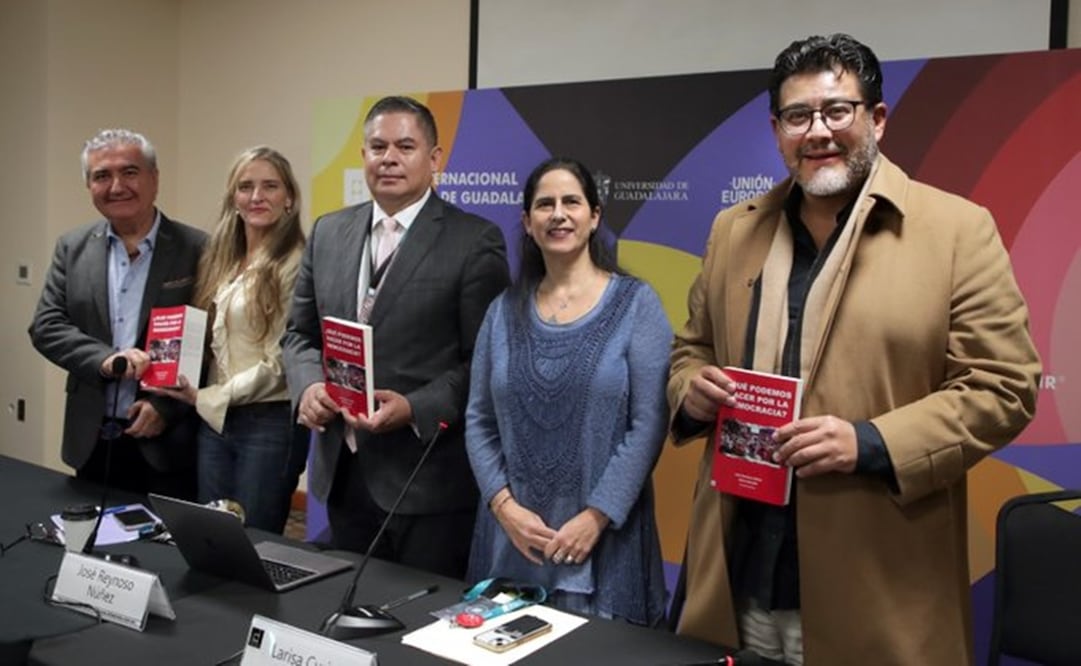 En la presentación del libro "¿Qué podemos hacer por la democracia?" de los autores José Reynoso Núñez y Diego Valadés, participó el magistrado presidente Reyes Rodríguez Mondragón. Foto: X @TEPJF_informa