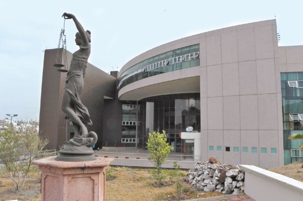 Para el análisis de la aplicación del Sistema de Justicia Penal de las entidades, México Evalúa consideró el total de los casos que fueron conocidos y procesados por las instancias de justicia.