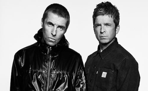 Why Oasis's "Wonderwall" unites England before facing Mexico?