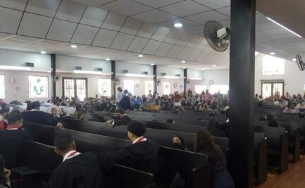 Pánico en Caborca: balacera afuera de una misa de graduación causa miedo entre estudiantes y padres