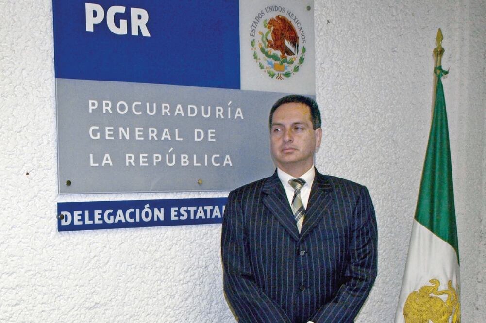 La Fiscalía Especial de Investigación del Delito de Tortura tomó medidas contra tres funcionarios por no entregar informe de presunto maltrato de Alejando Gutiérrez; entre los multados destaca el fiscal de Chihuahua, César Agusto Peniche Espejel. (ARCHIV)
