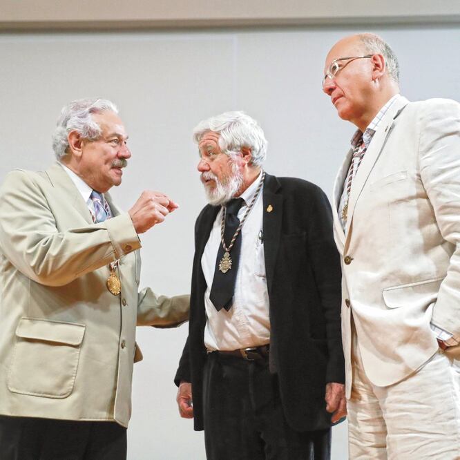 Gonzalo Celorio, Adolfo Castañón y Vicente Quirarte ofrecieron el homenaje al autor de José Trigo, entre otros libros. IVÁN STEPHENS. EL UNIVERSAL