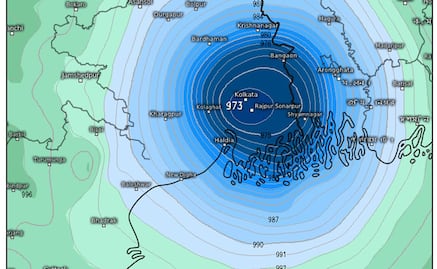Huyen al menos 800 mil personas ante la llegada de un ciclón en Bangladesh